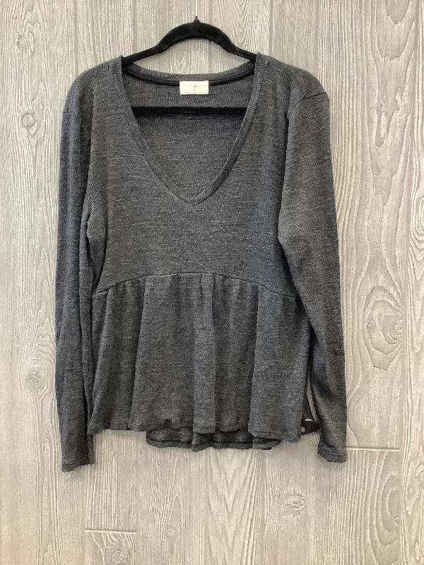 women's long sleeve tops with relaxed fitsTop Long Sleeve By T.la In Grey, Size: M