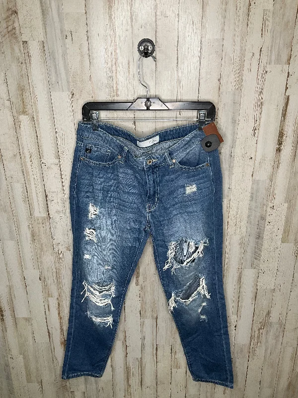 women's denim jeans with embroidery on pocketsJeans Straight By Kancan  Size: 9