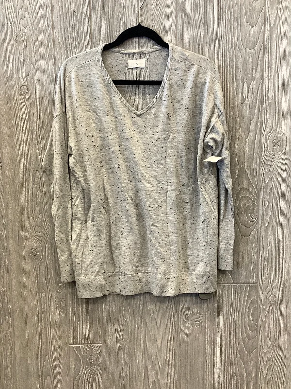 women's long sleeve tops with wrinkle-resistant fabricTop Long Sleeve By Lou And Grey In Grey, Size: M