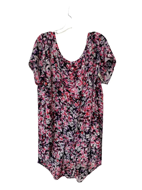 women's T-shirts with cropped lengthsFloral Print Top Short Sleeve Boutique +, Size 1x